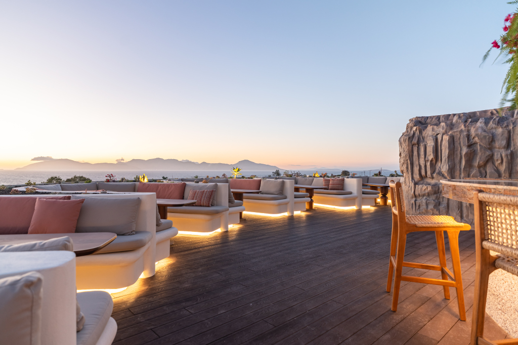 SUNSET TEPPANYAKI RESTAURANT & COCKTAIL BAR